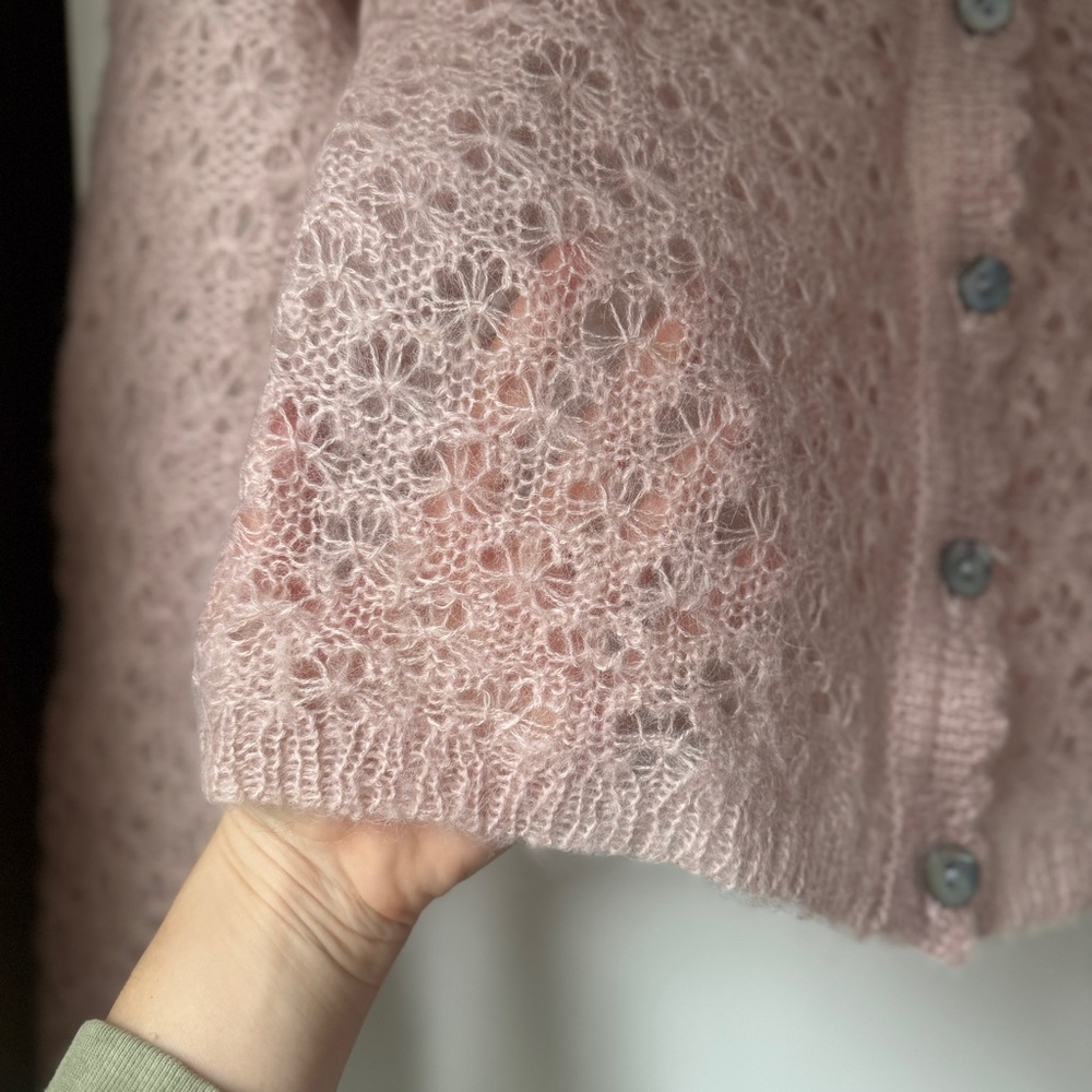 VINTAGE | MOHAIR WOOL BLEND KNIT COTTAGECORE COQUETTE SCALLOPED CARDI SWEATER - Picture 6 of 7
